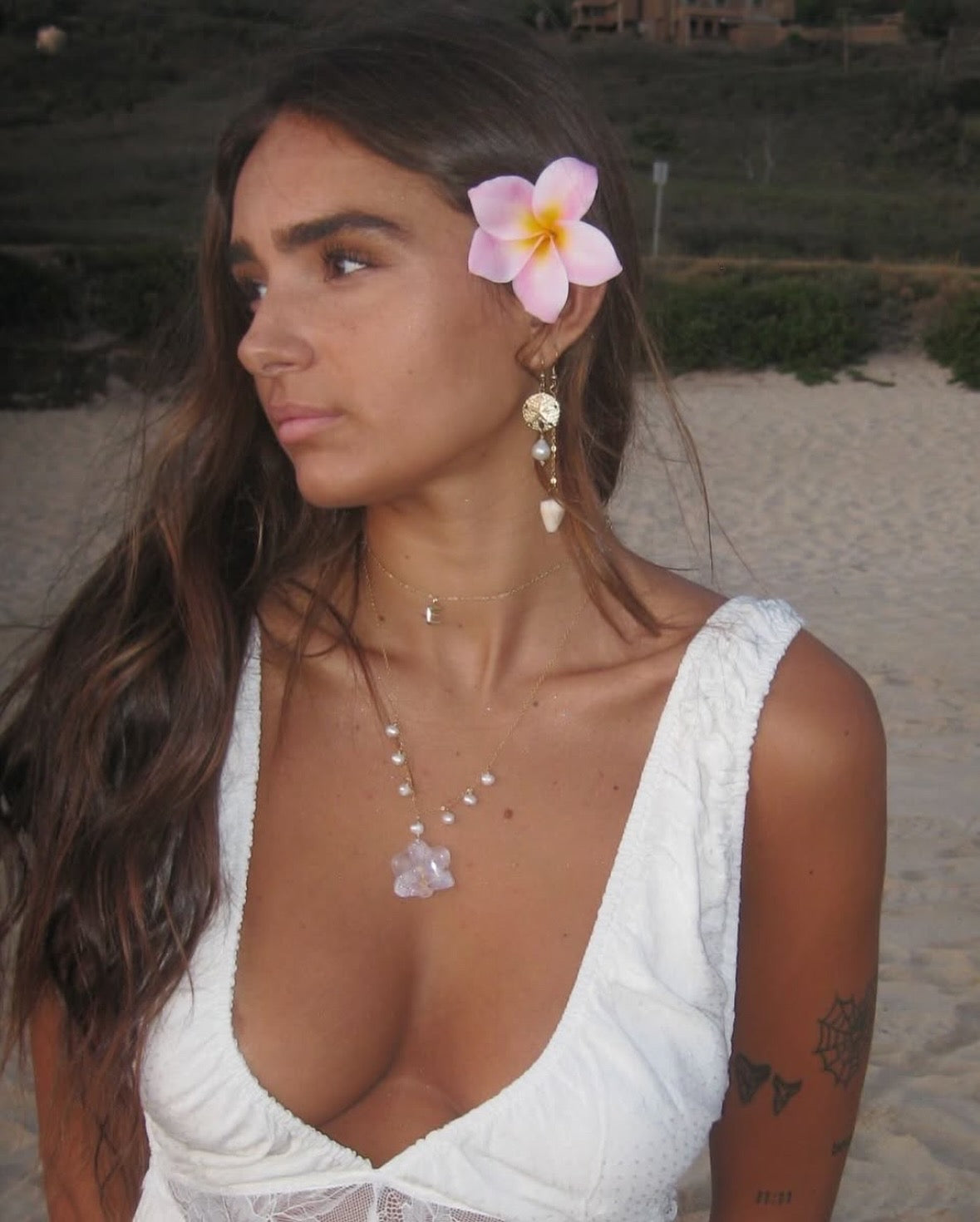 Pearl Charm Necklace with Flower Pendant