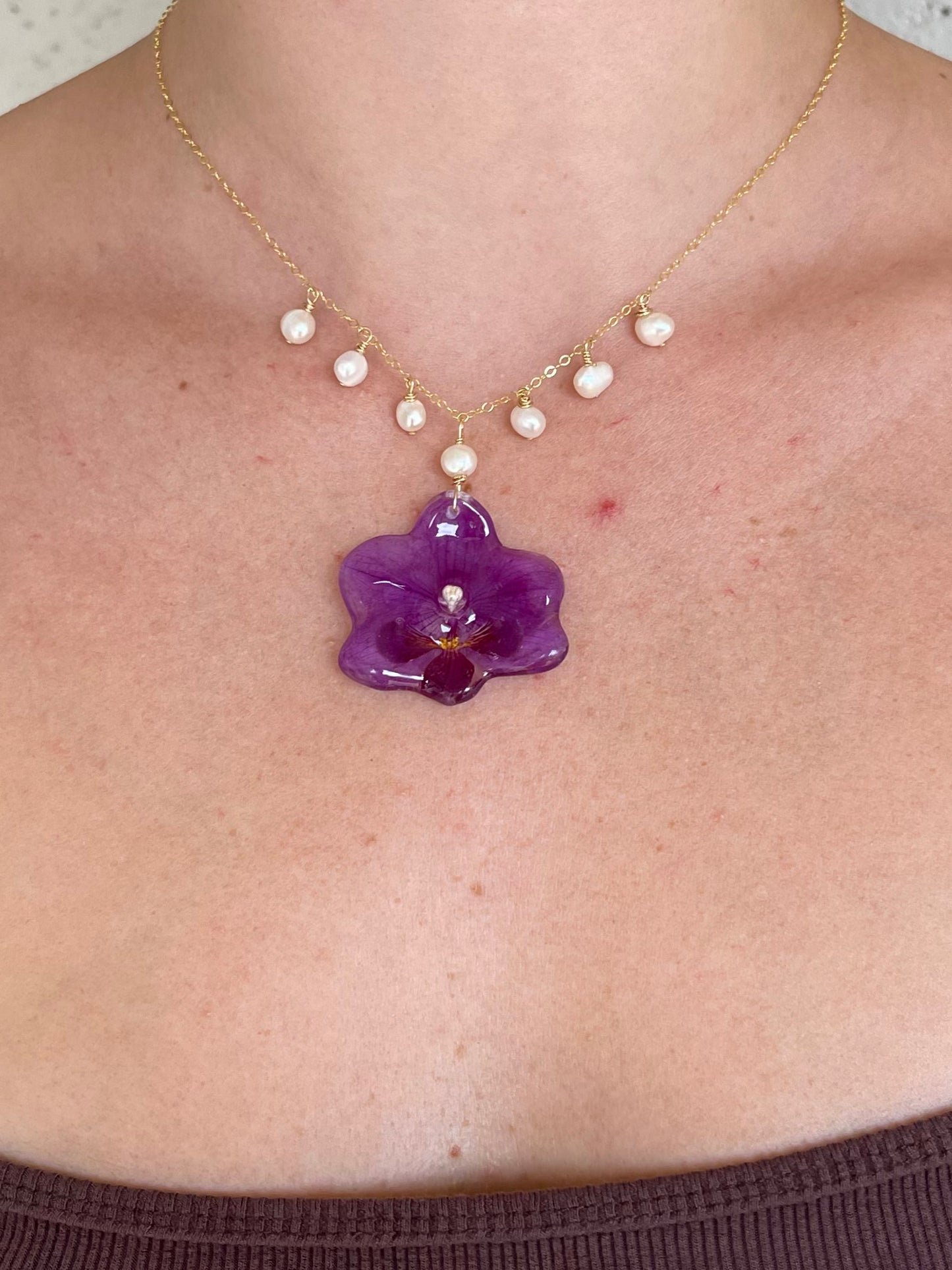 Pearl Charm Necklace with Flower Pendant