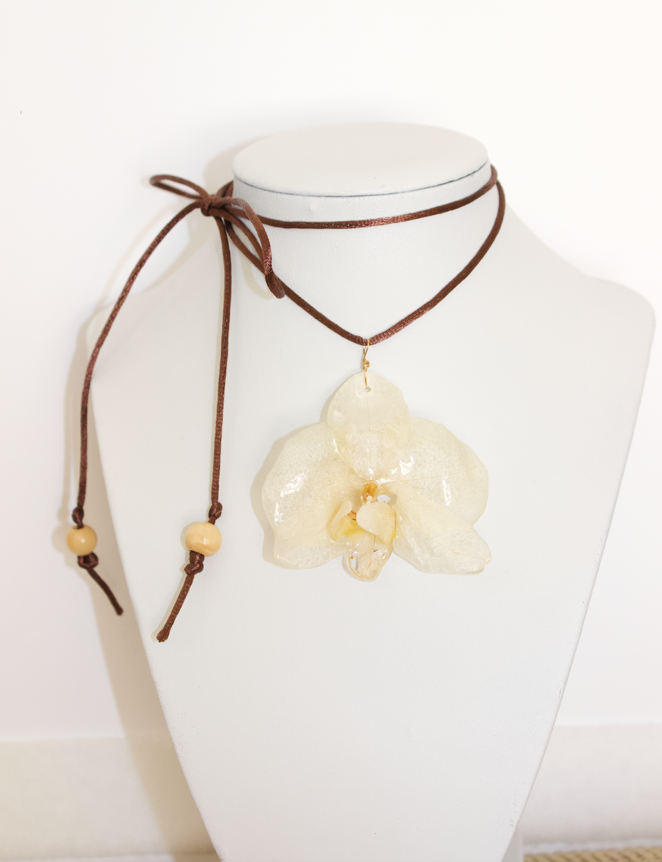 White Large Orchid Wrap & Tie Necklace